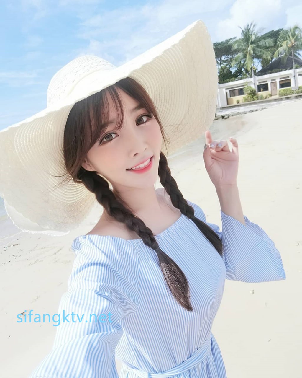 【2023_09_22】Dressing_up_by_maid,_and_nicely_do_everything_that_my.m4v